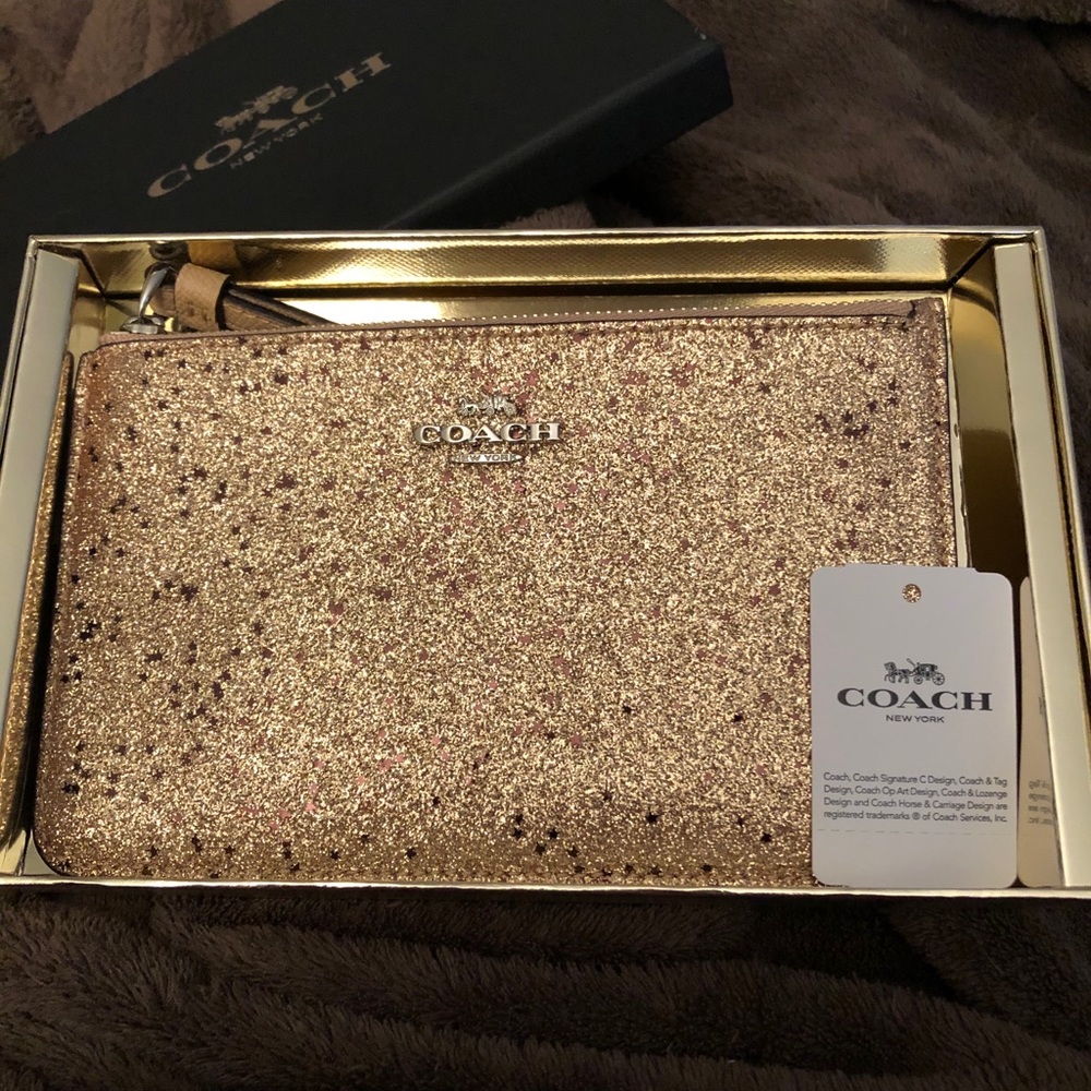 NWT Coach gold glitter wristlet!! - Picture 3 of 4